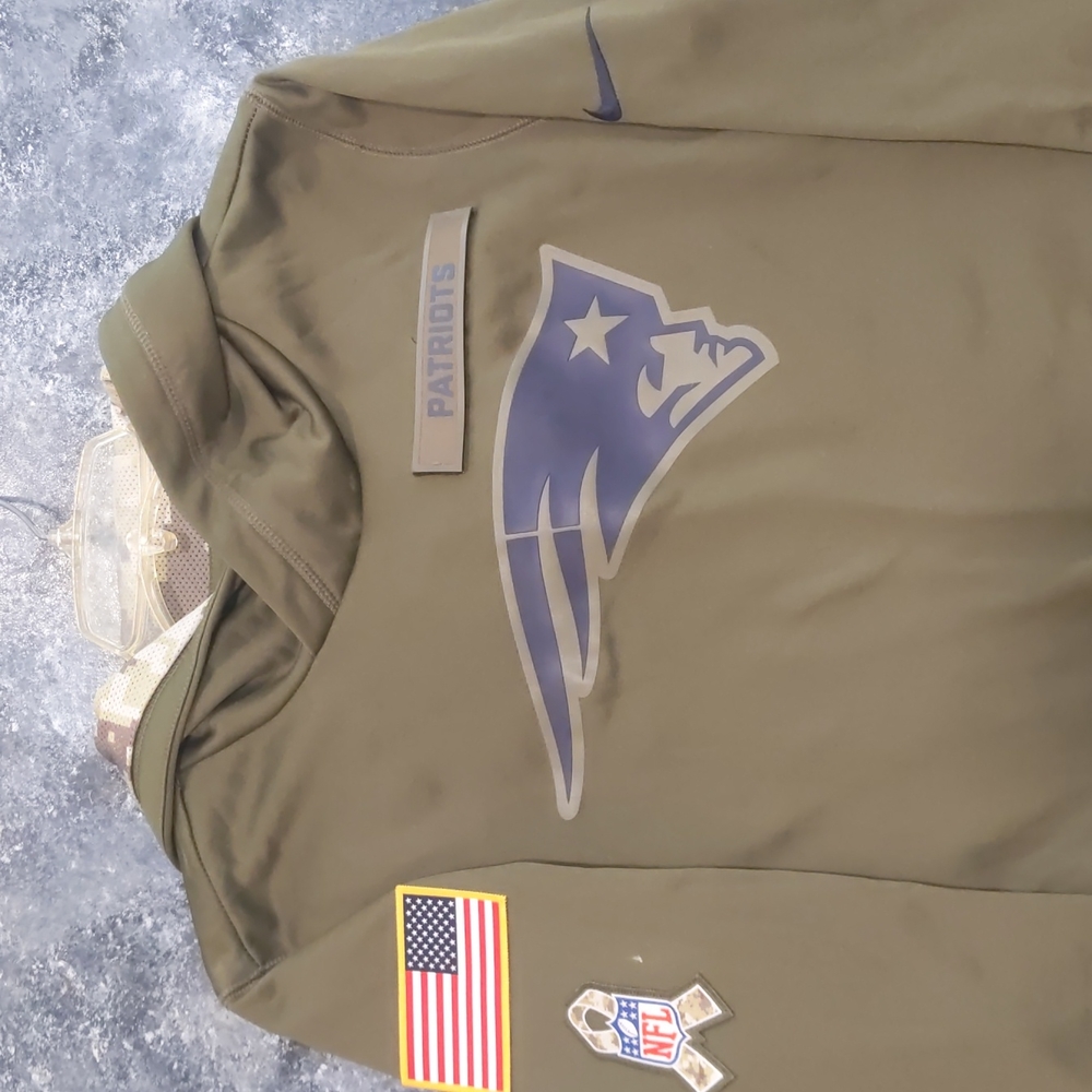 Salute to service Nike hoodie